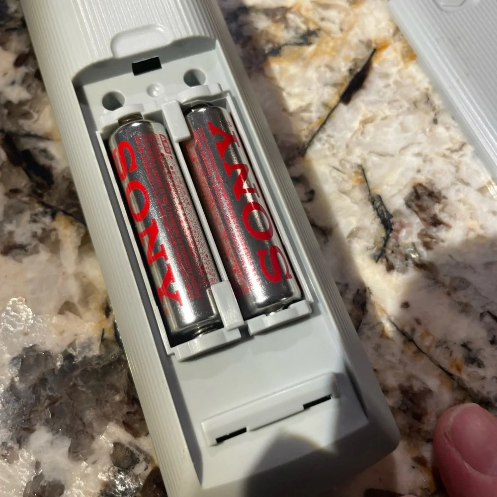 Original Sony TV Remote RM-YD010, KDF-50E2000 KDL-40XBR3 KDL-46XBR2 KDS55A2000